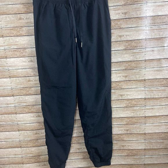 Lululemon In-Depth Black Jogger (28") size 4 - Picture 2 of 6